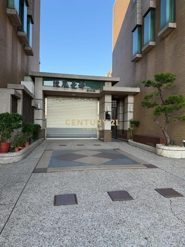 大里環中東路臨路透店