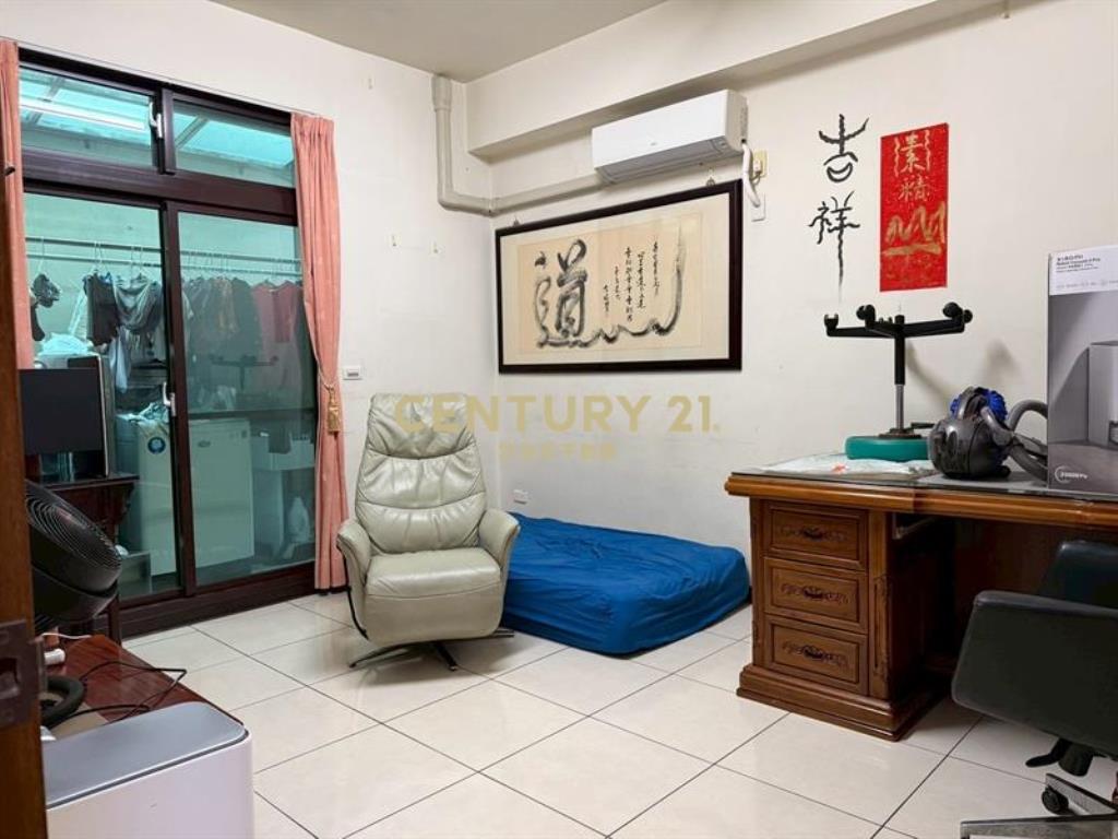 大里環中東路臨路透店