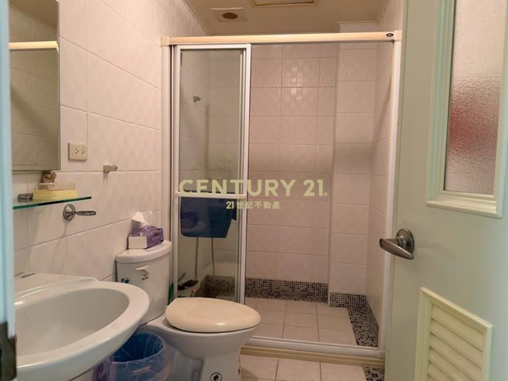 大里環中東路臨路透店