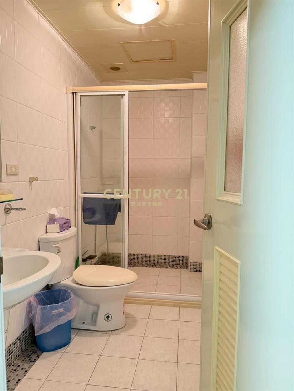 大里環中東路臨路透店