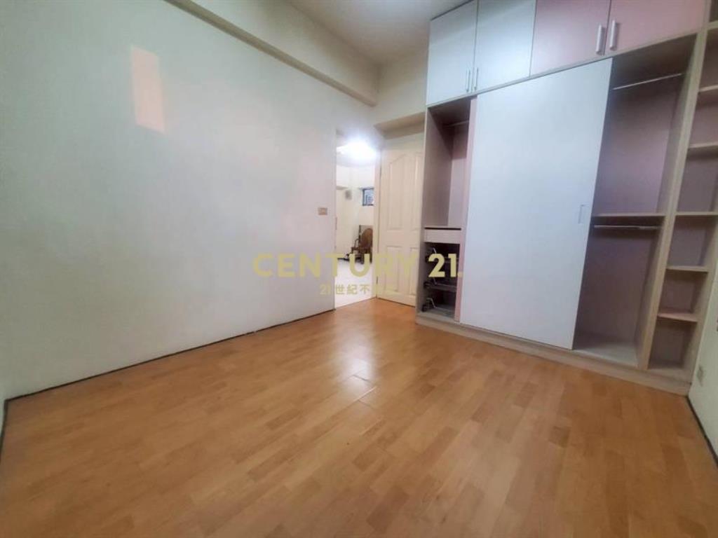 大觀園4房機上車位