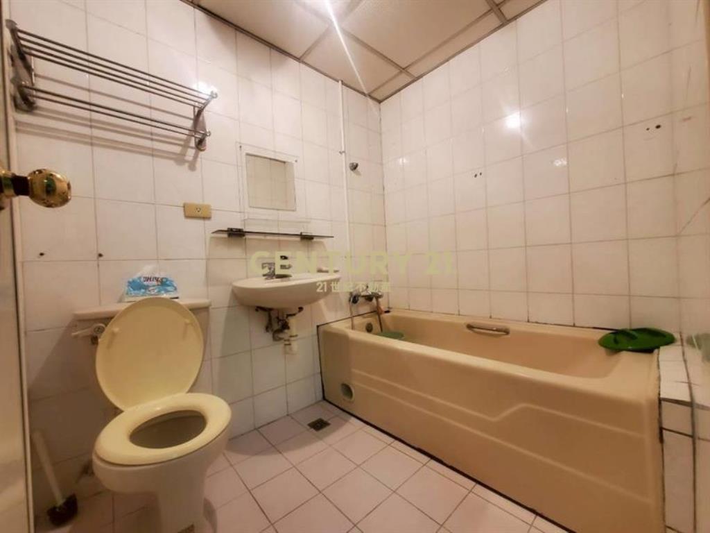 大觀園4房機上車位