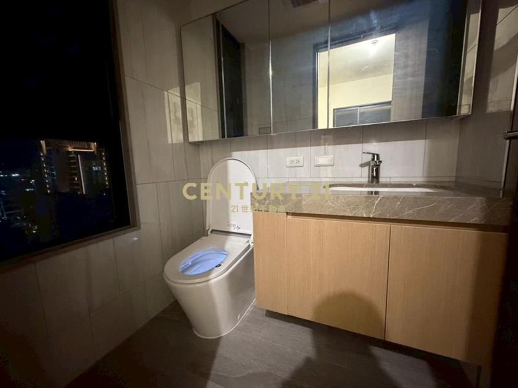 單元二丹源齊玉兩房兩衛雙平車