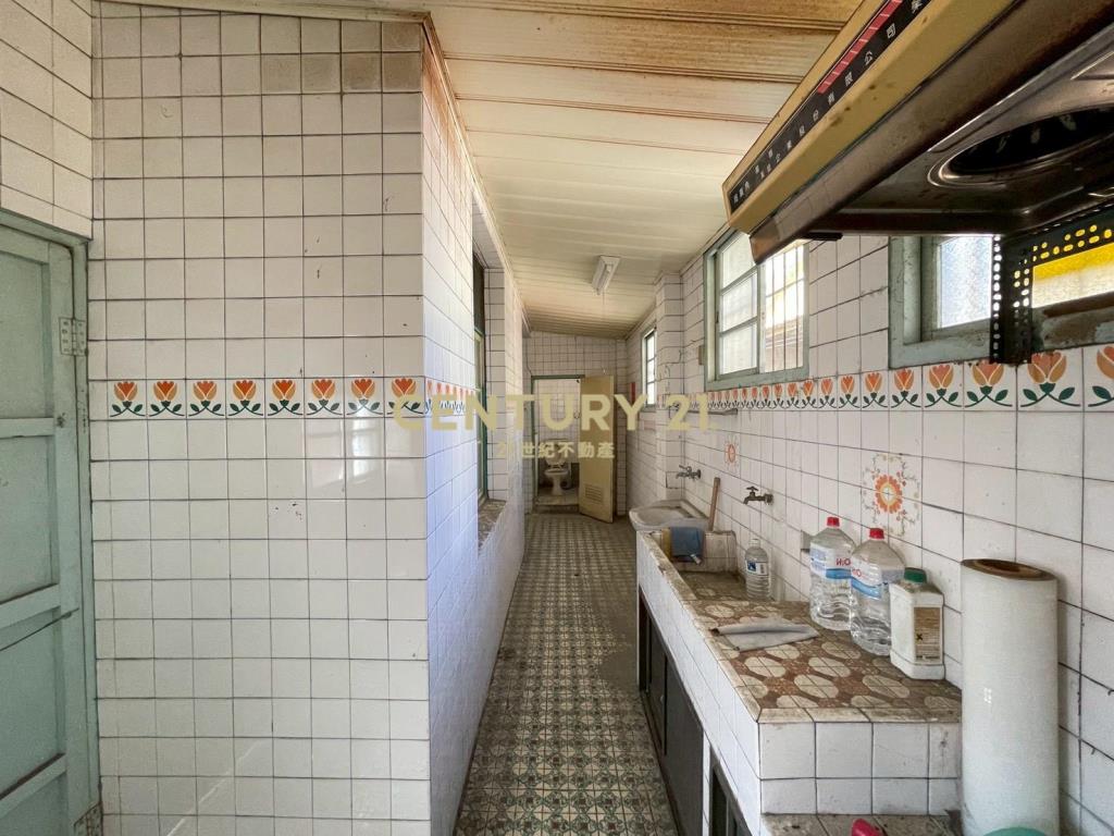 水湳經貿特區地32坪臨路角間