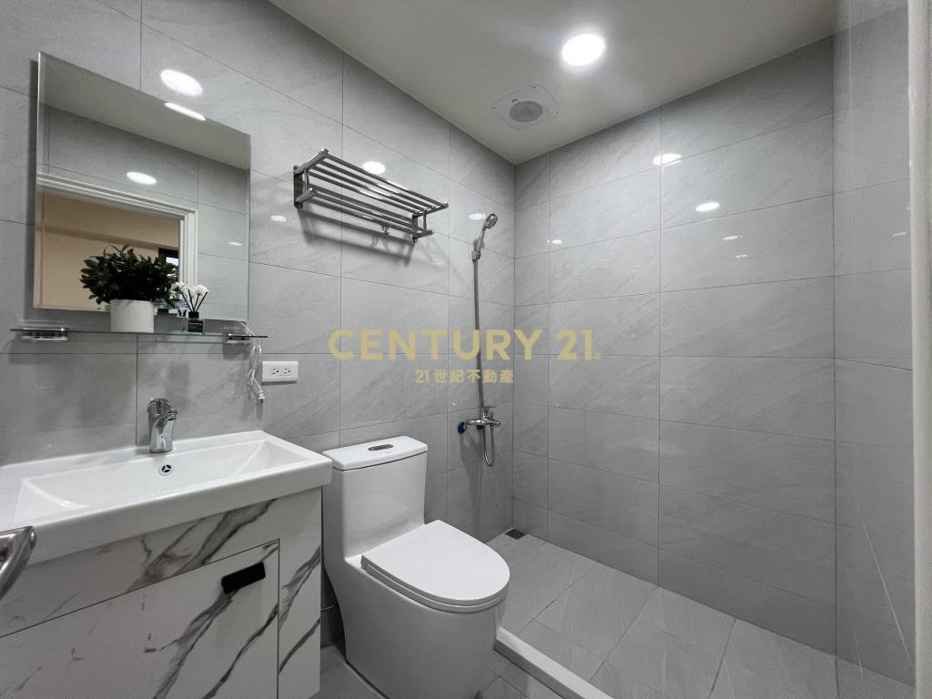 中興商圈健康三房美寓