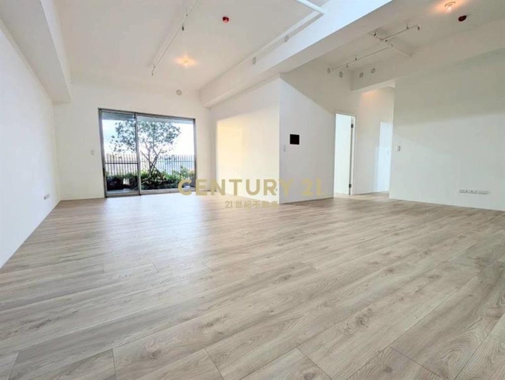 精銳SKYONE面公園 