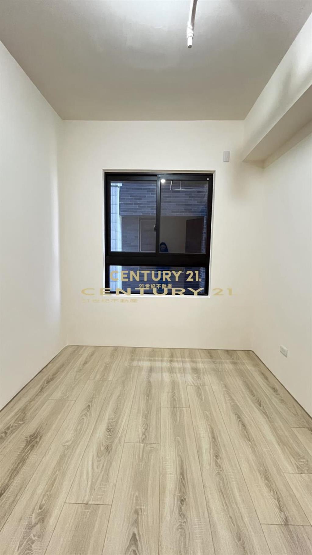 中山醫旁~泓瑞恆昕~全新三房平車