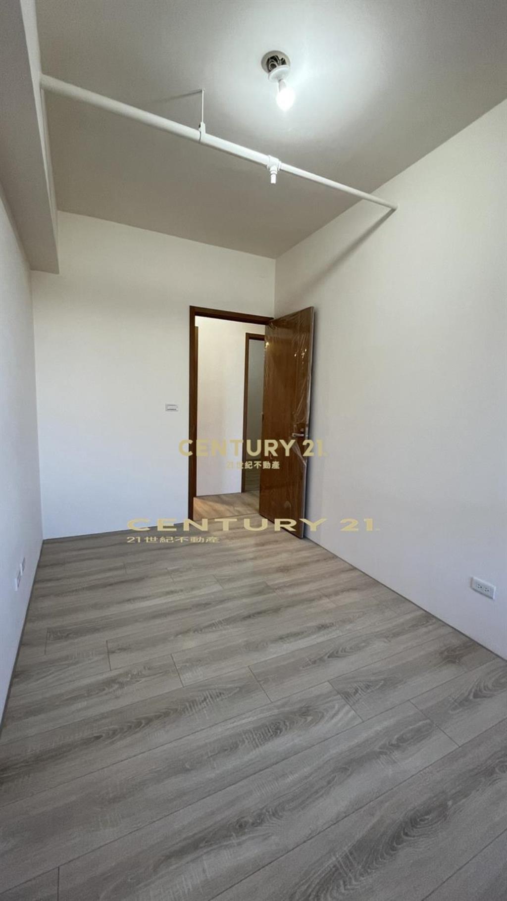 中山醫旁~泓瑞恆昕~全新三房平車