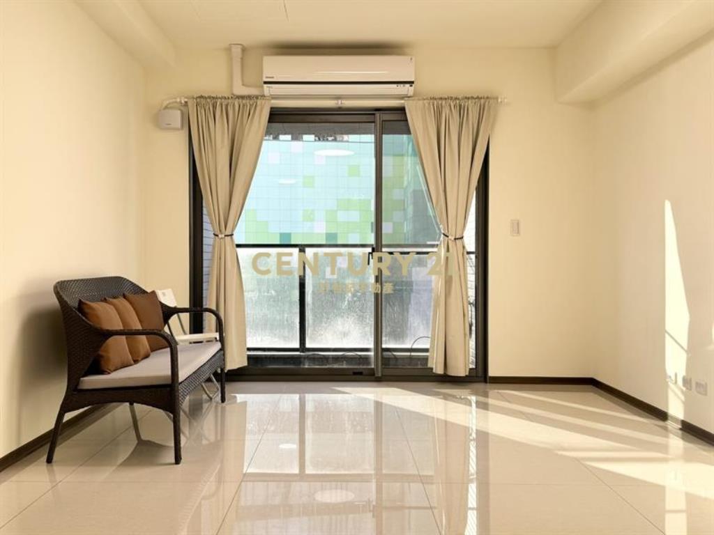 租湖濱城｜四房平車18坪大露台