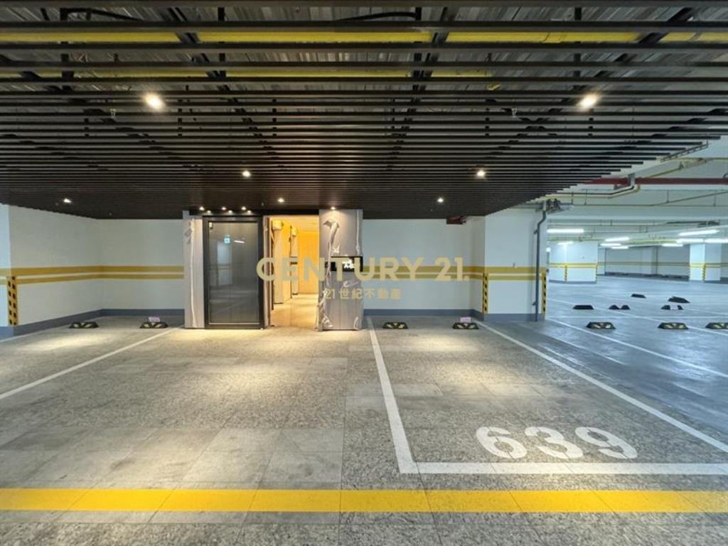 租湖濱城｜四房平車18坪大露台