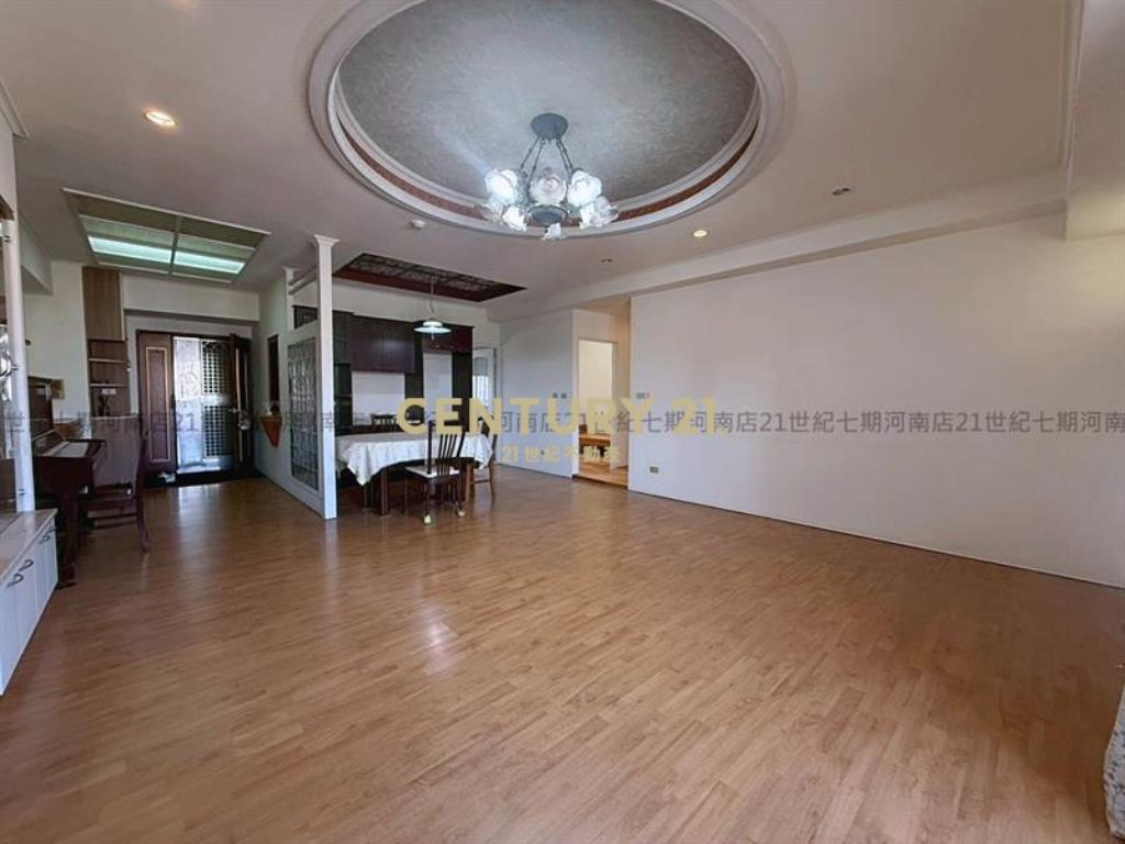 西區忠明翠堤高樓視野4房平車