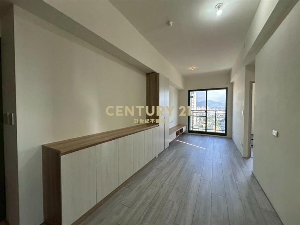 精裝修高樓層兩房平車