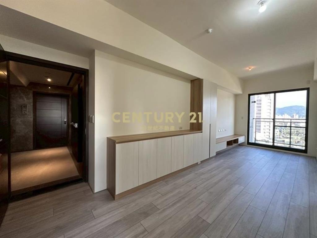 精裝修高樓層兩房平車