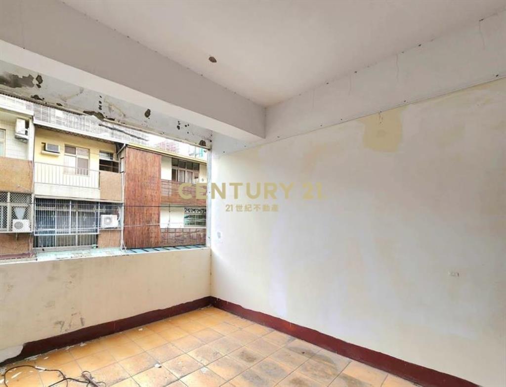 近新光三越.住3之2種住宅透天