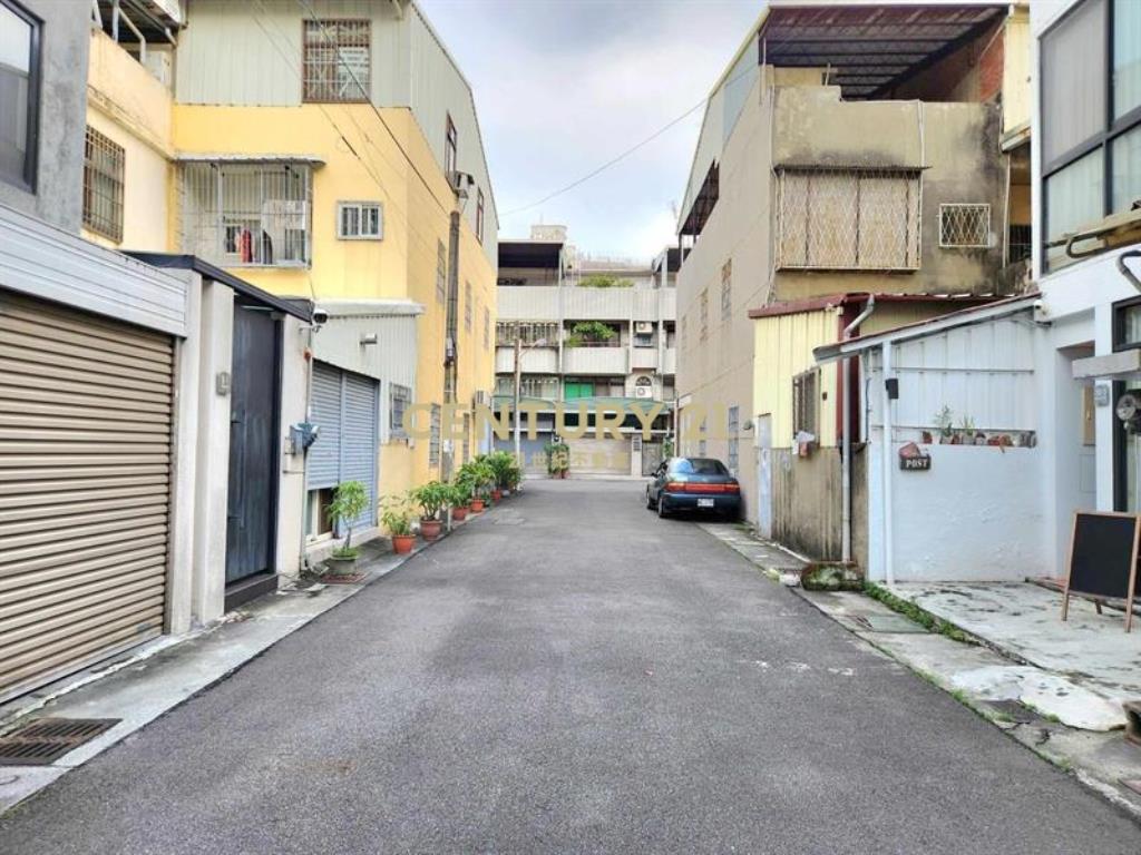 近新光三越.住3之2種住宅透天