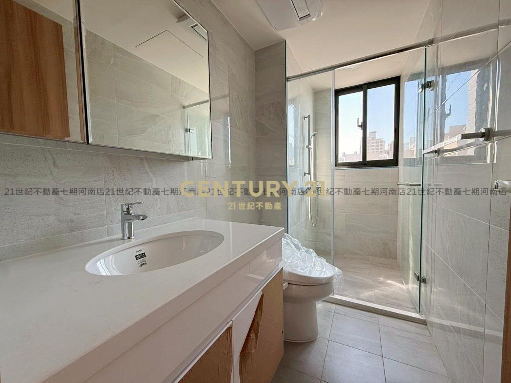 高鐵特區櫻花悅綻全新四房雙平車