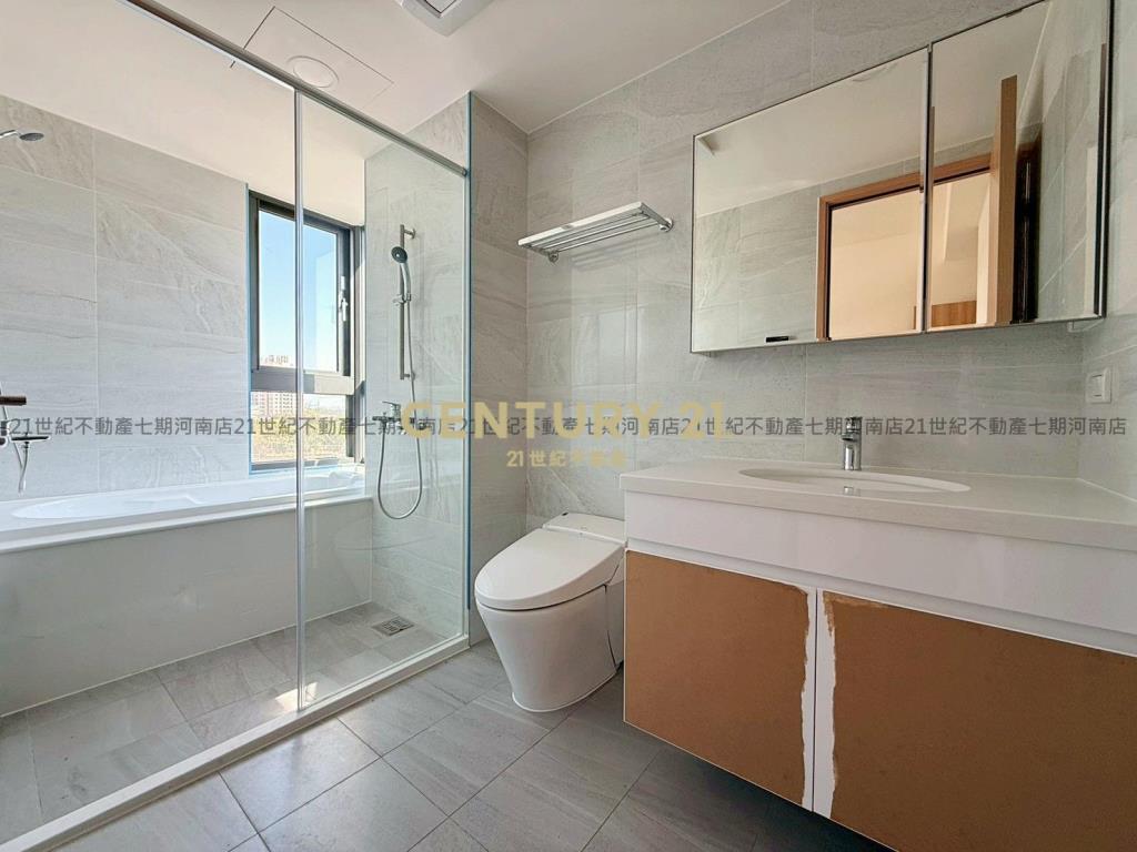 高鐵特區櫻花悅綻全新四房雙平車