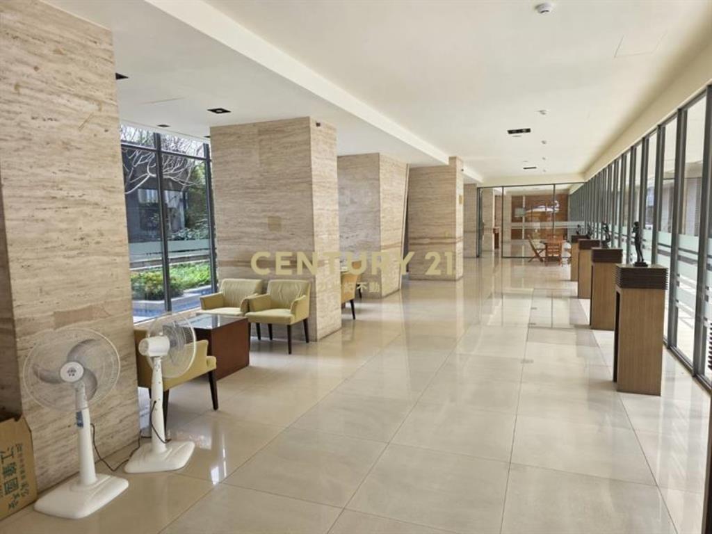 西區草悟道@震後2房+休旅車位