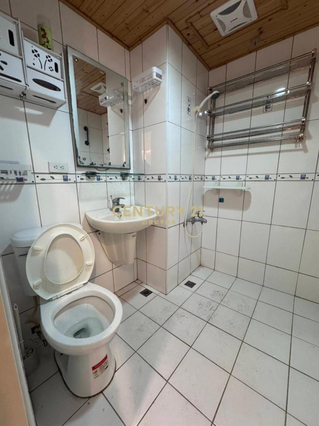 南屯五期大套房+平面車位捷運宅