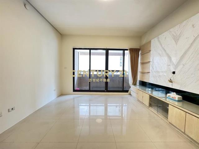 興大文學院三房雙平車露台戶