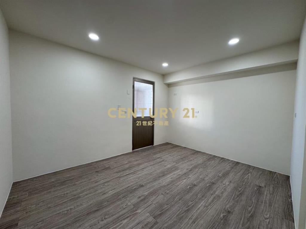 南屯楓樹電梯三房近高鐵74環中