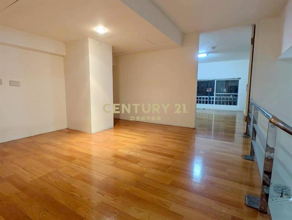 專簽*中山醫河畔宅四房平車