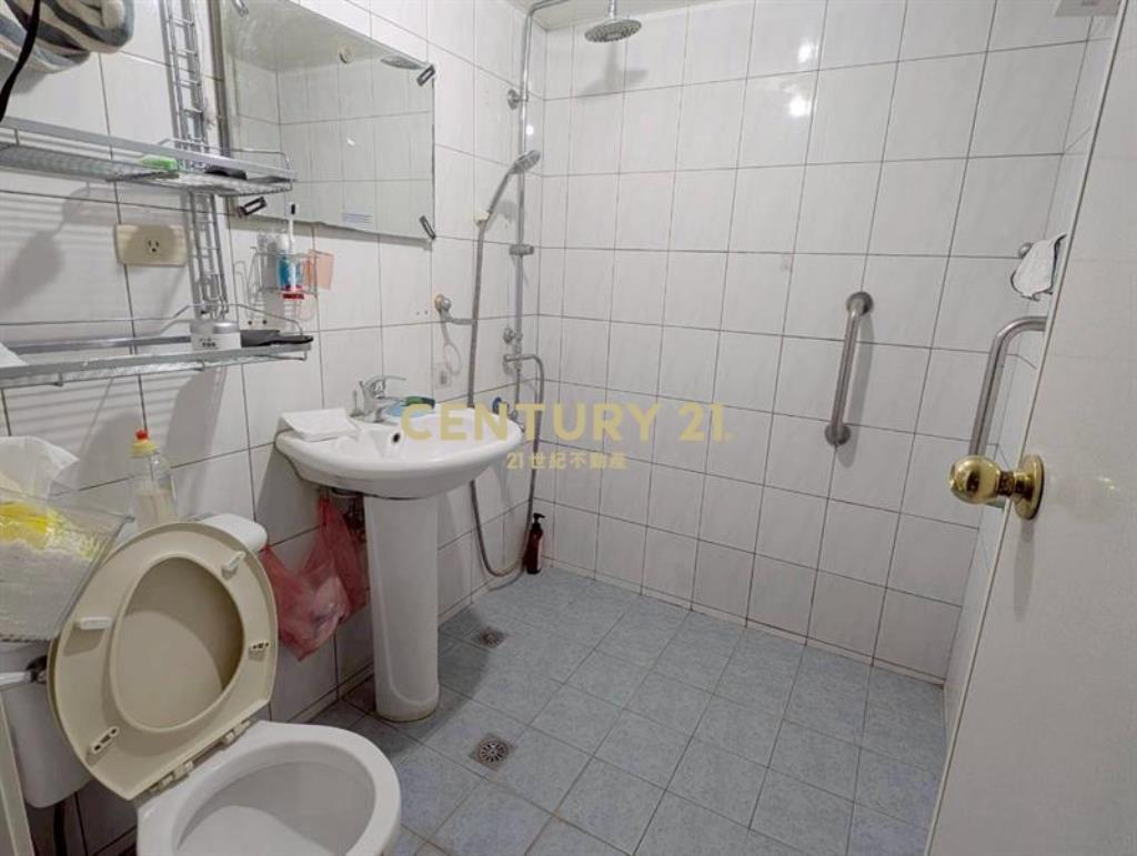 專簽*中山醫河畔宅四房平車