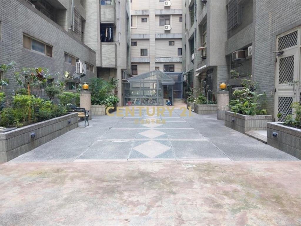 專簽*中山醫河畔宅四房平車