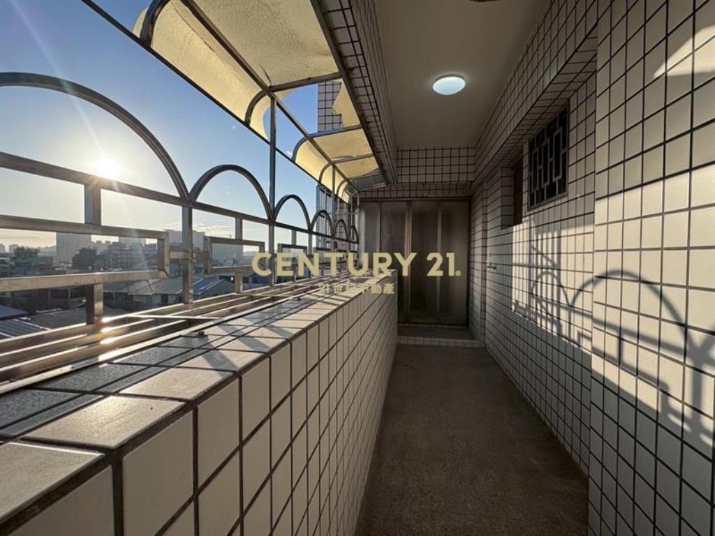 黎明路稀有3房｜25坪大空間