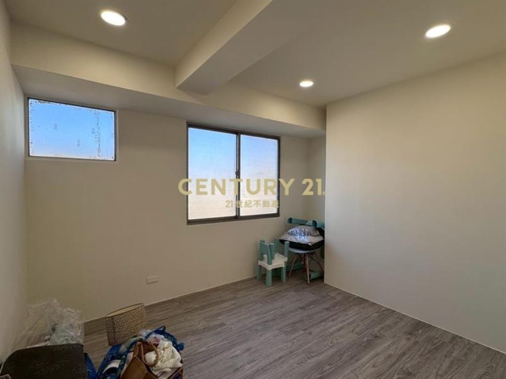 黎明路稀有3房｜25坪大空間