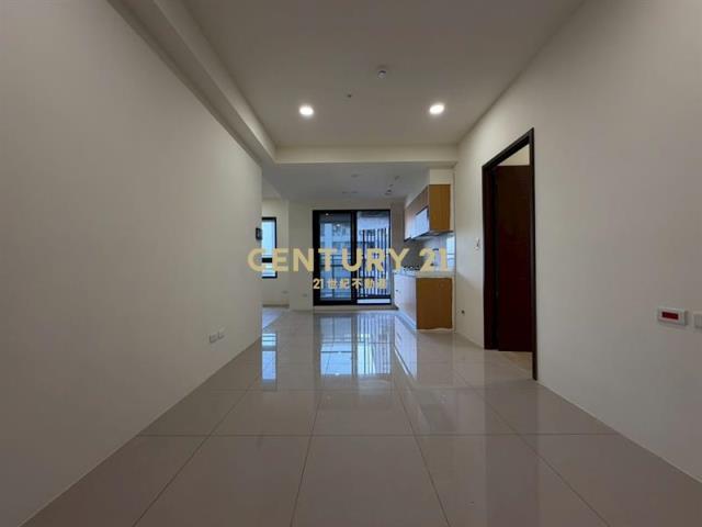 富宇世界花園全新兩房兩衛平車