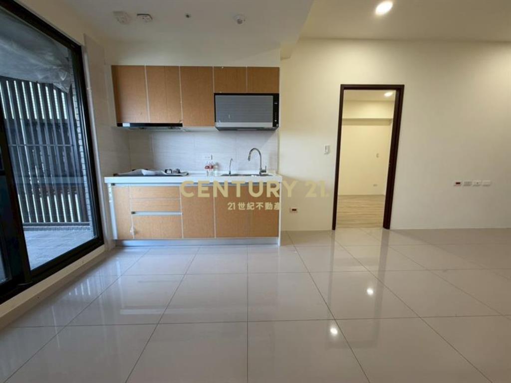 富宇世界花園全新兩房兩衛平車