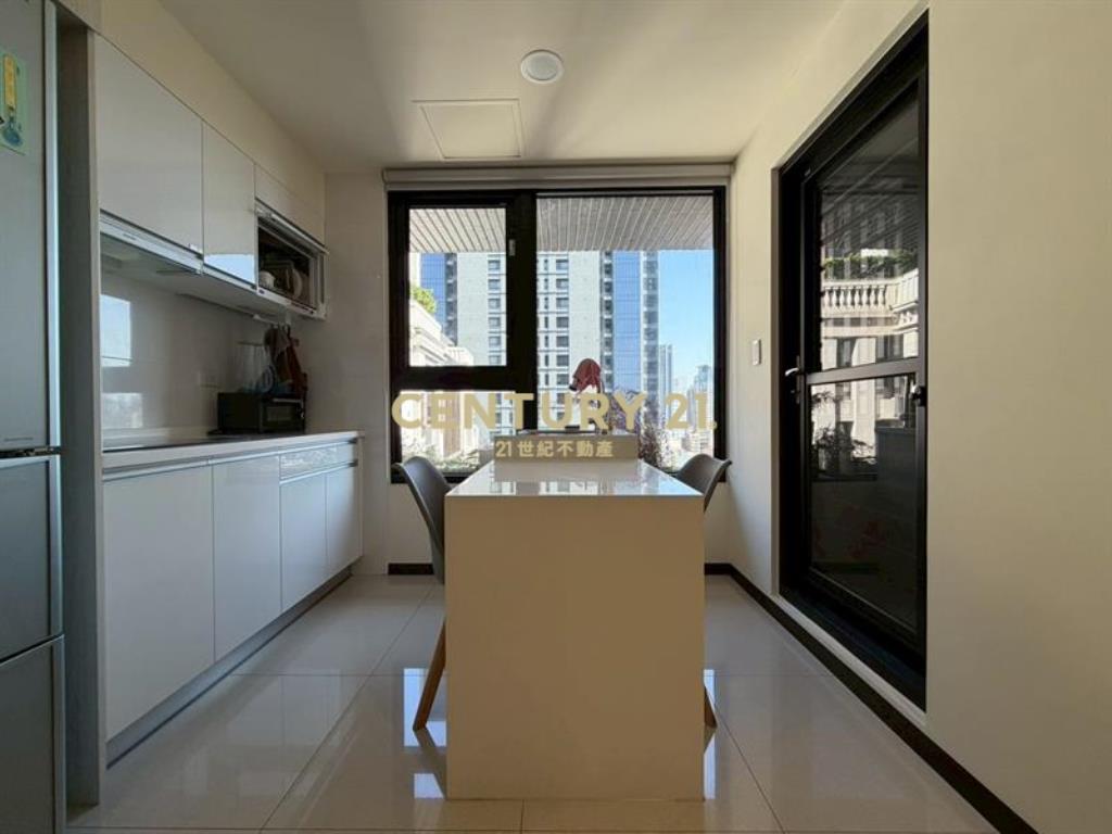 博克萊兩房平車裝潢戶