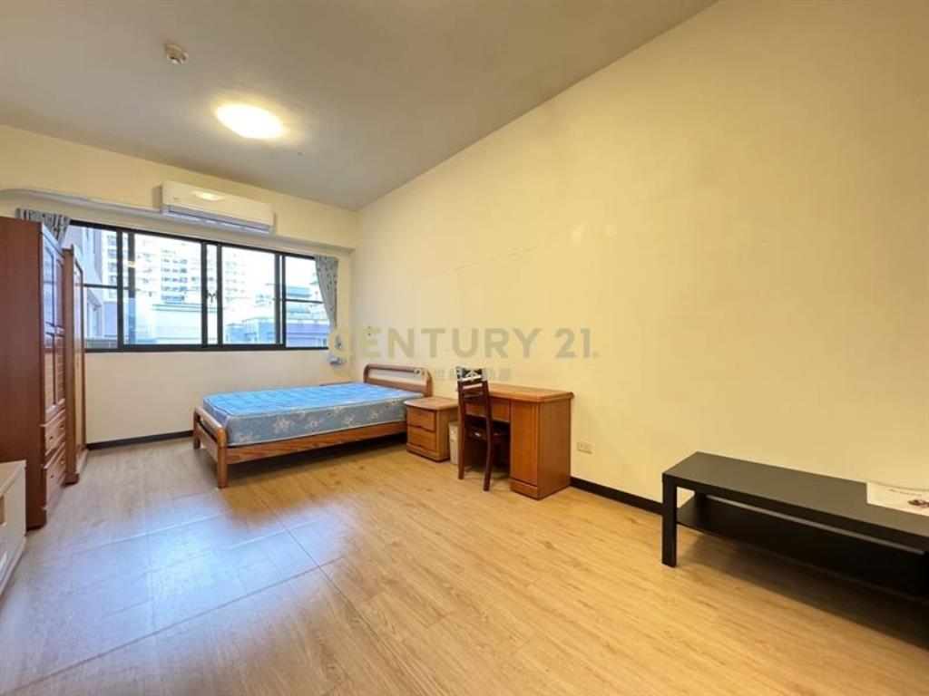 邊間.雙採光衛浴開窗大套房