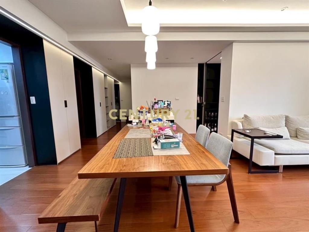 勝美築四房平車視野戶