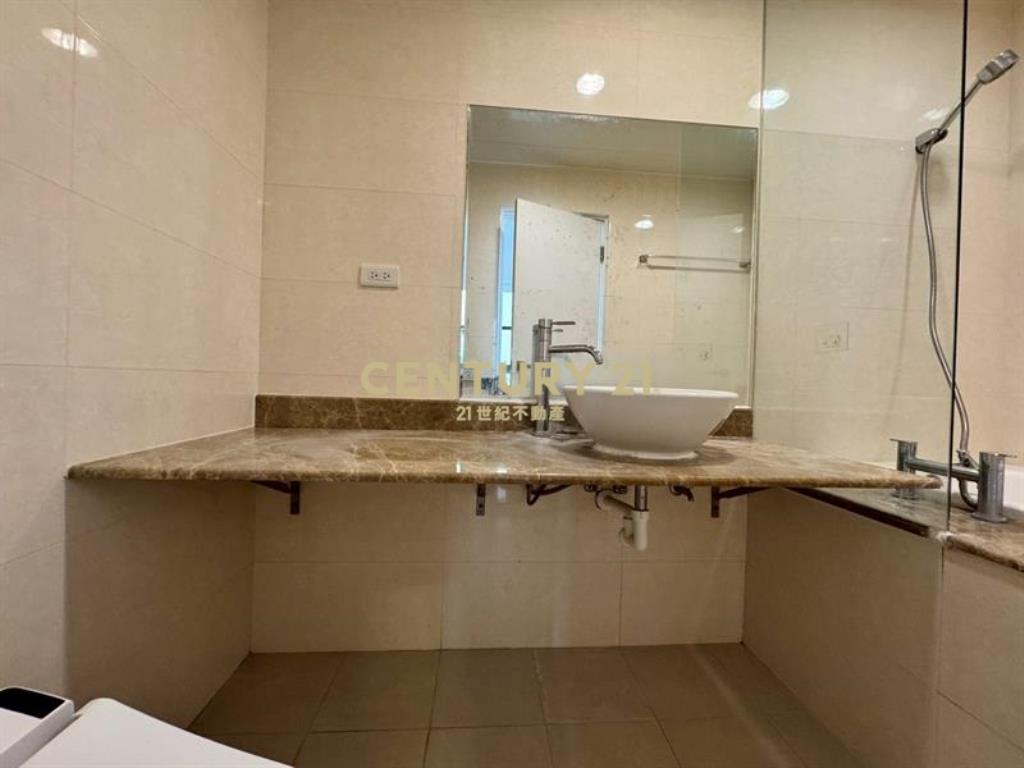 獨家@中山醫三改二平車視野戶