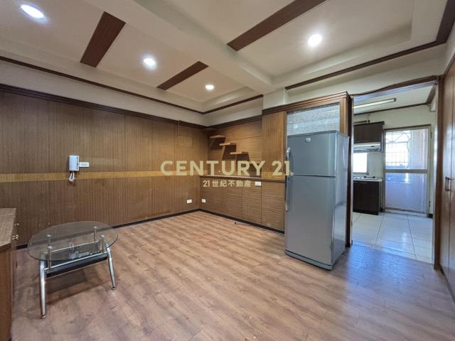 市府雙捷健身公寓