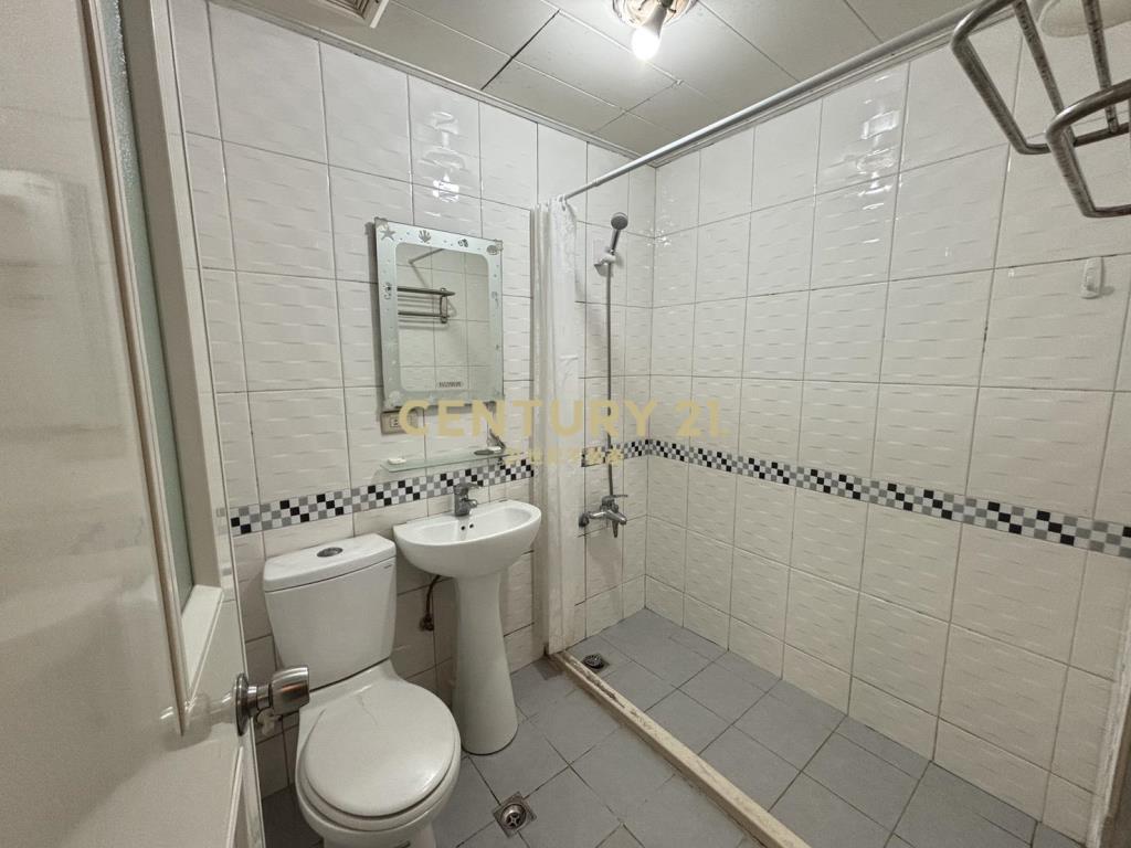 市府雙捷健身公寓