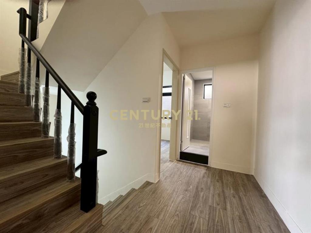 太平全新整理可停車4房透天