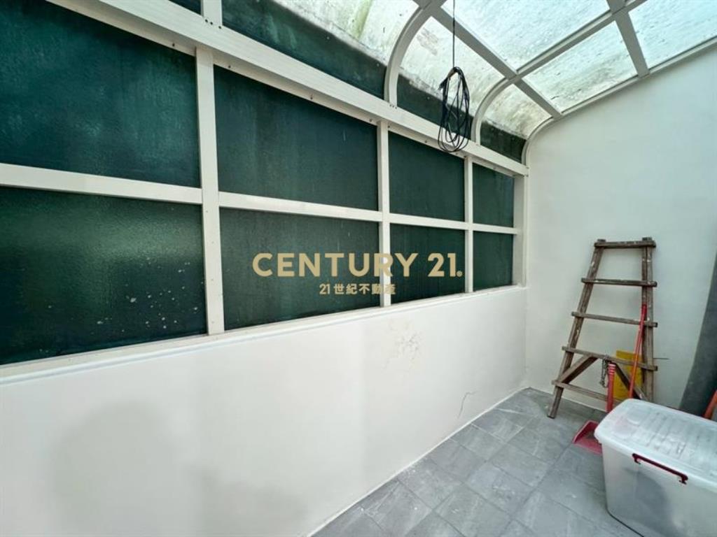 太平全新整理可停車4房透天