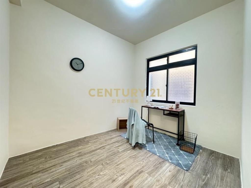 太平全新整理可停車4房透天