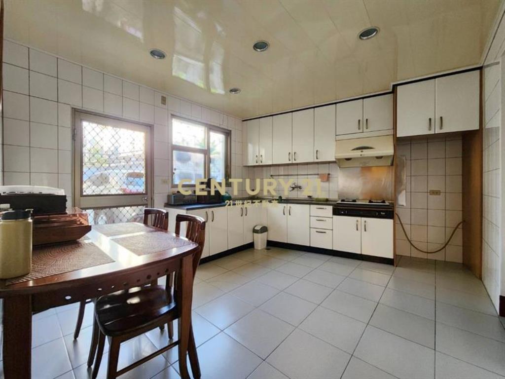 張鈞甯的家｜永興商圈庭院別墅