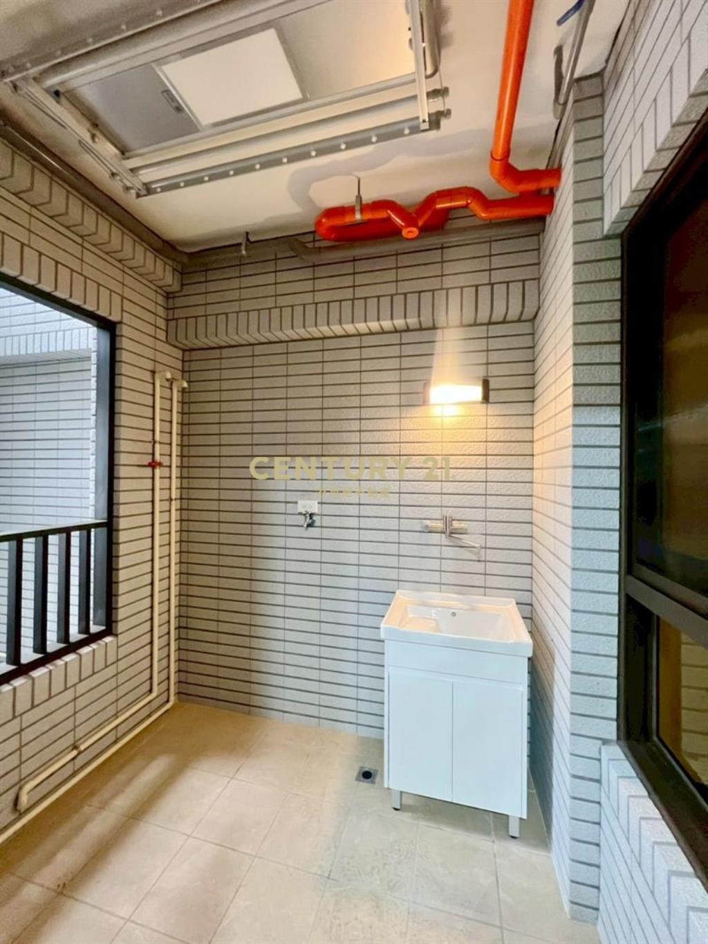 【市鎮之櫻】全新次頂樓兩房平車