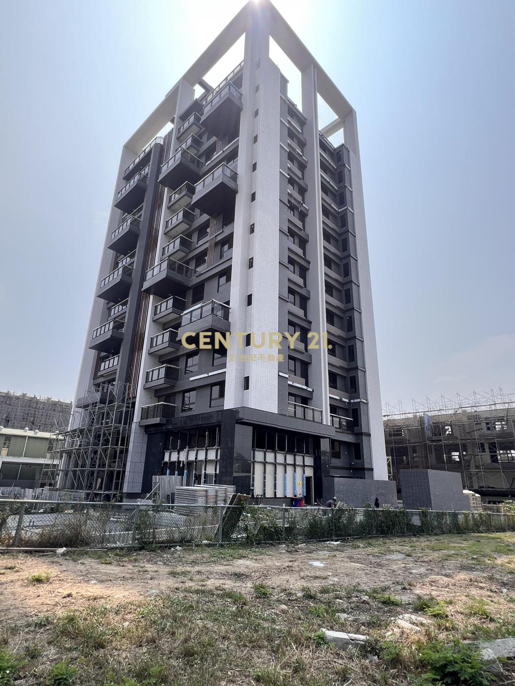 單元二@亨都新富三房雙平車