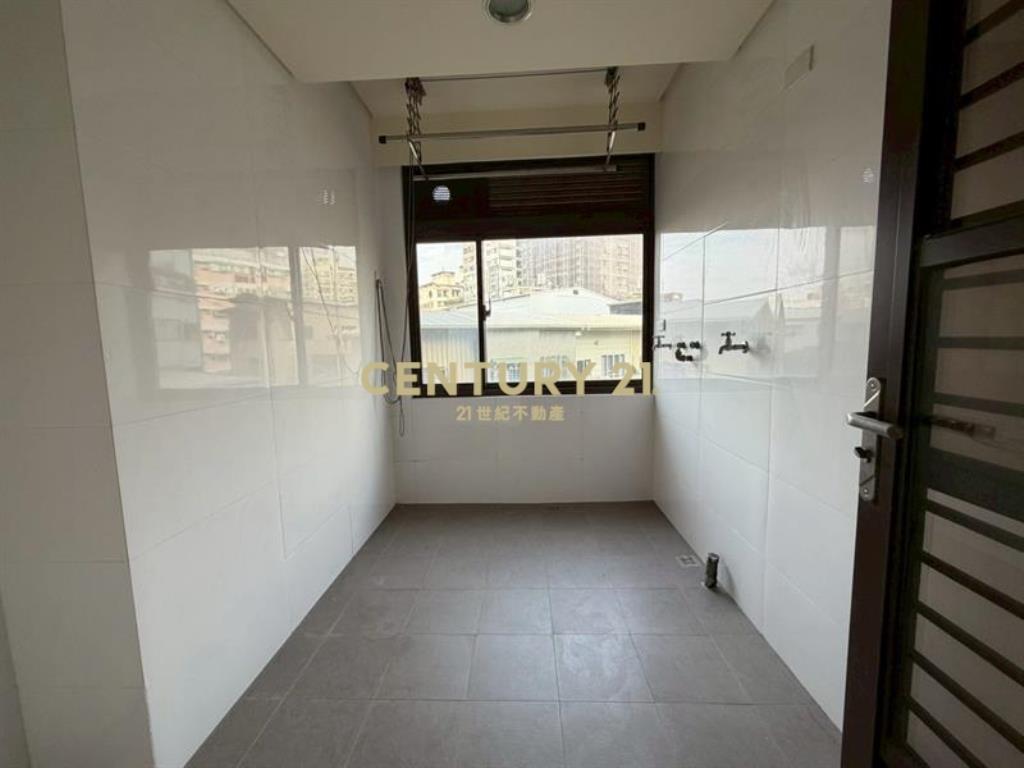 國美晴空全新未住雙平車