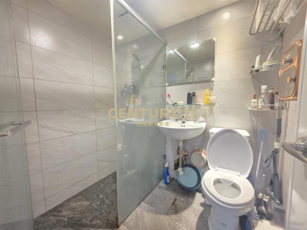 漢神百貨低總價大2房@三面採光