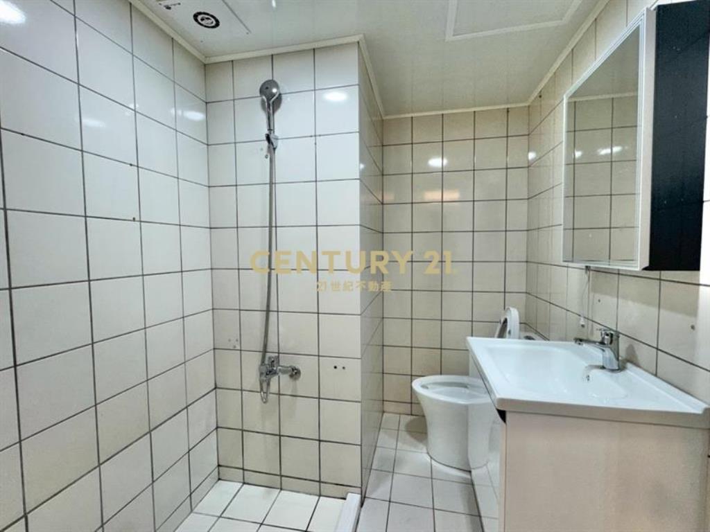 東海大學全新整理電梯三房