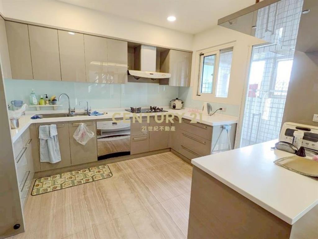 裕國大廈樓中樓雙平車