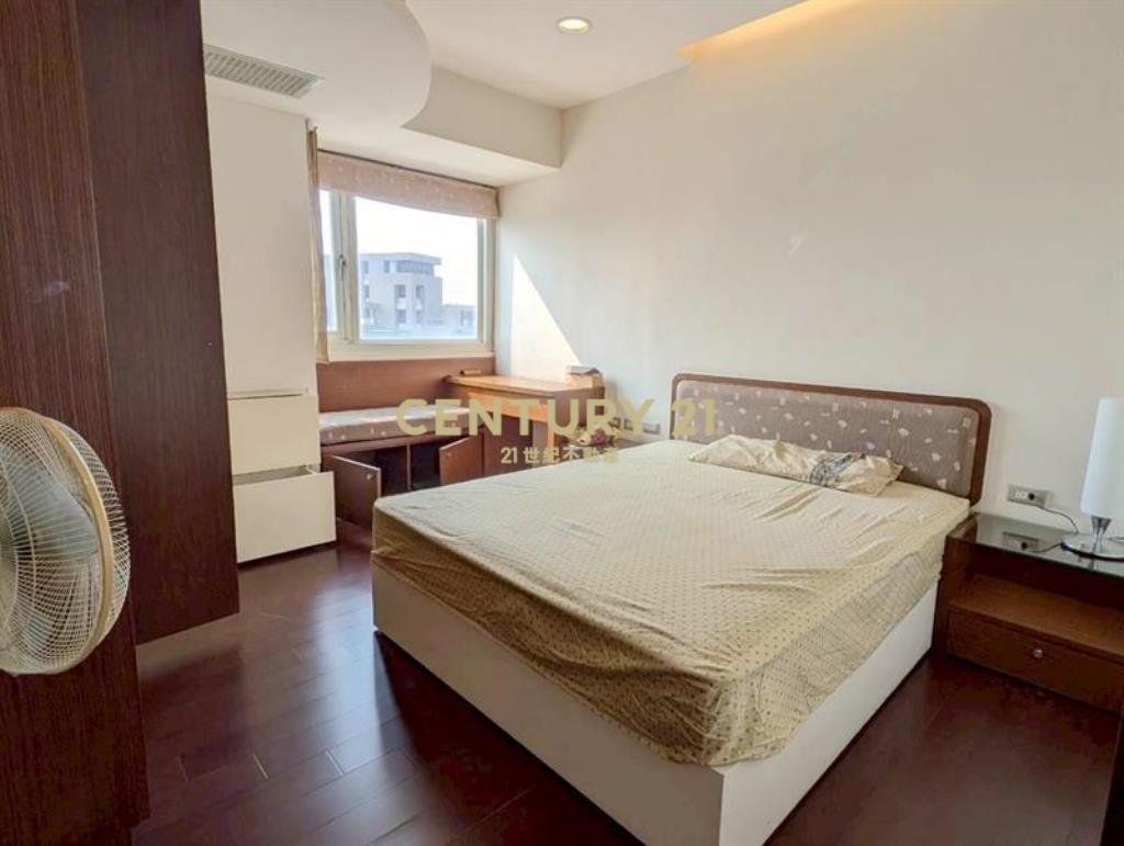 裕國大廈樓中樓雙平車