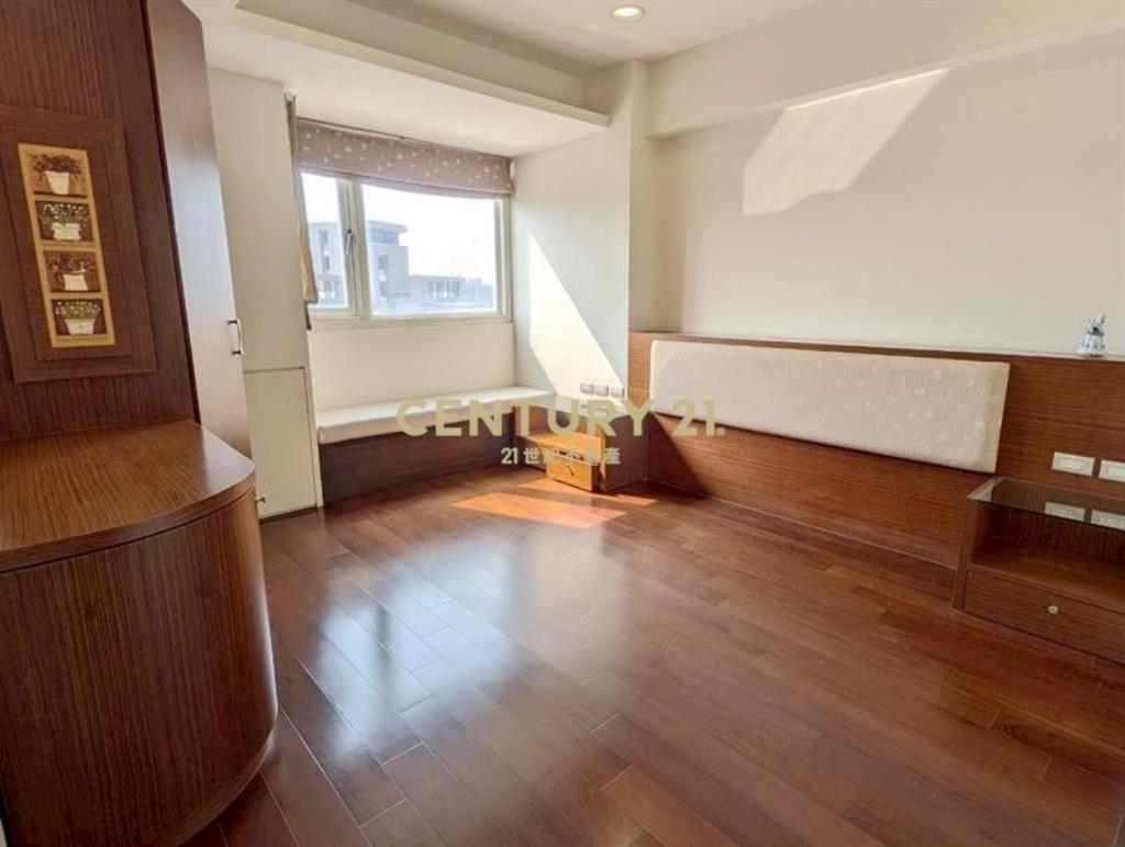 裕國大廈樓中樓雙平車